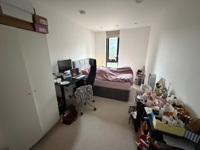 Room St. Gabriel Walk in Greater London