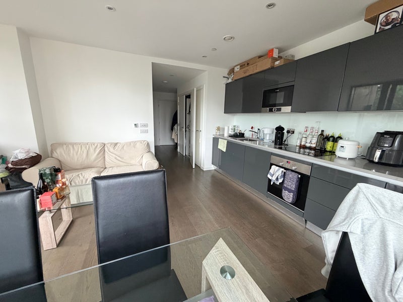 Room St. Gabriel Walk in Greater London
