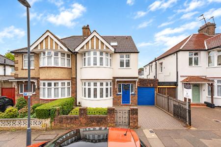 House Rusland Park Road in Greater London