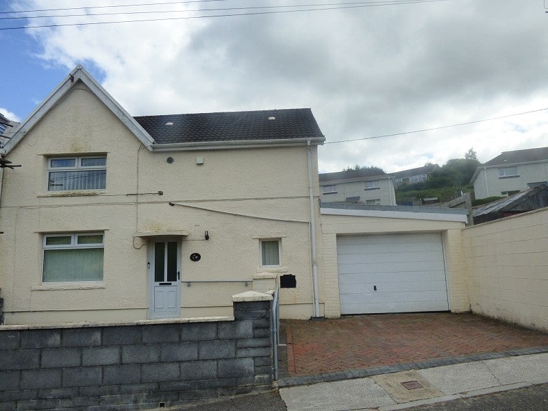 House Heol Croeserw in Croeserw