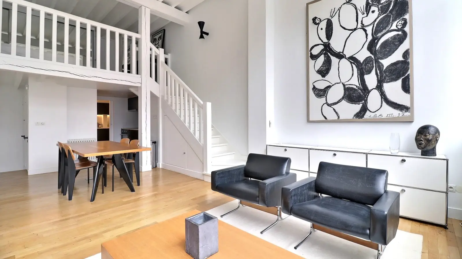 Flat Rue Caulaincourt in Paris
