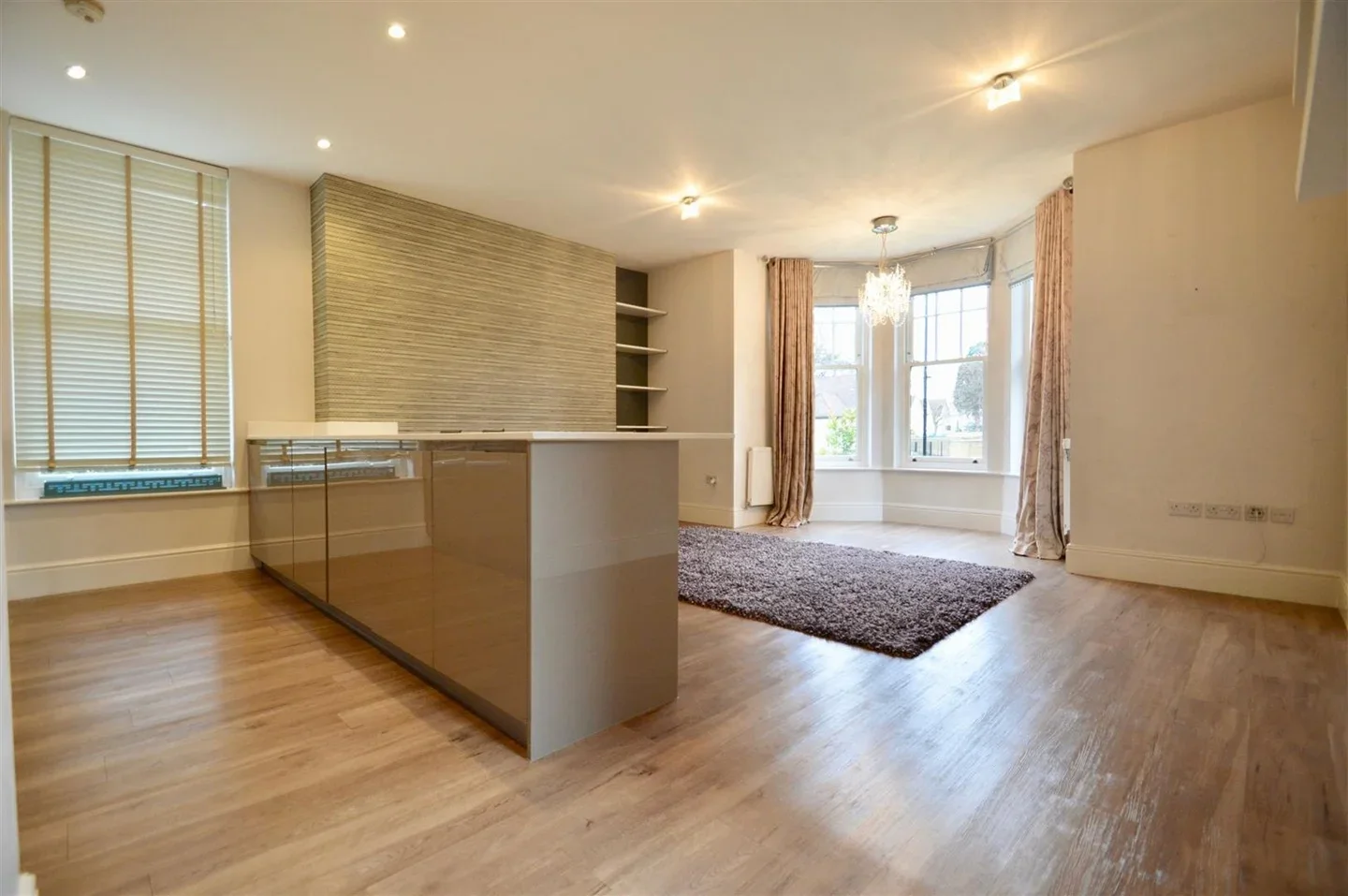Flat Martin Drive in Dartford