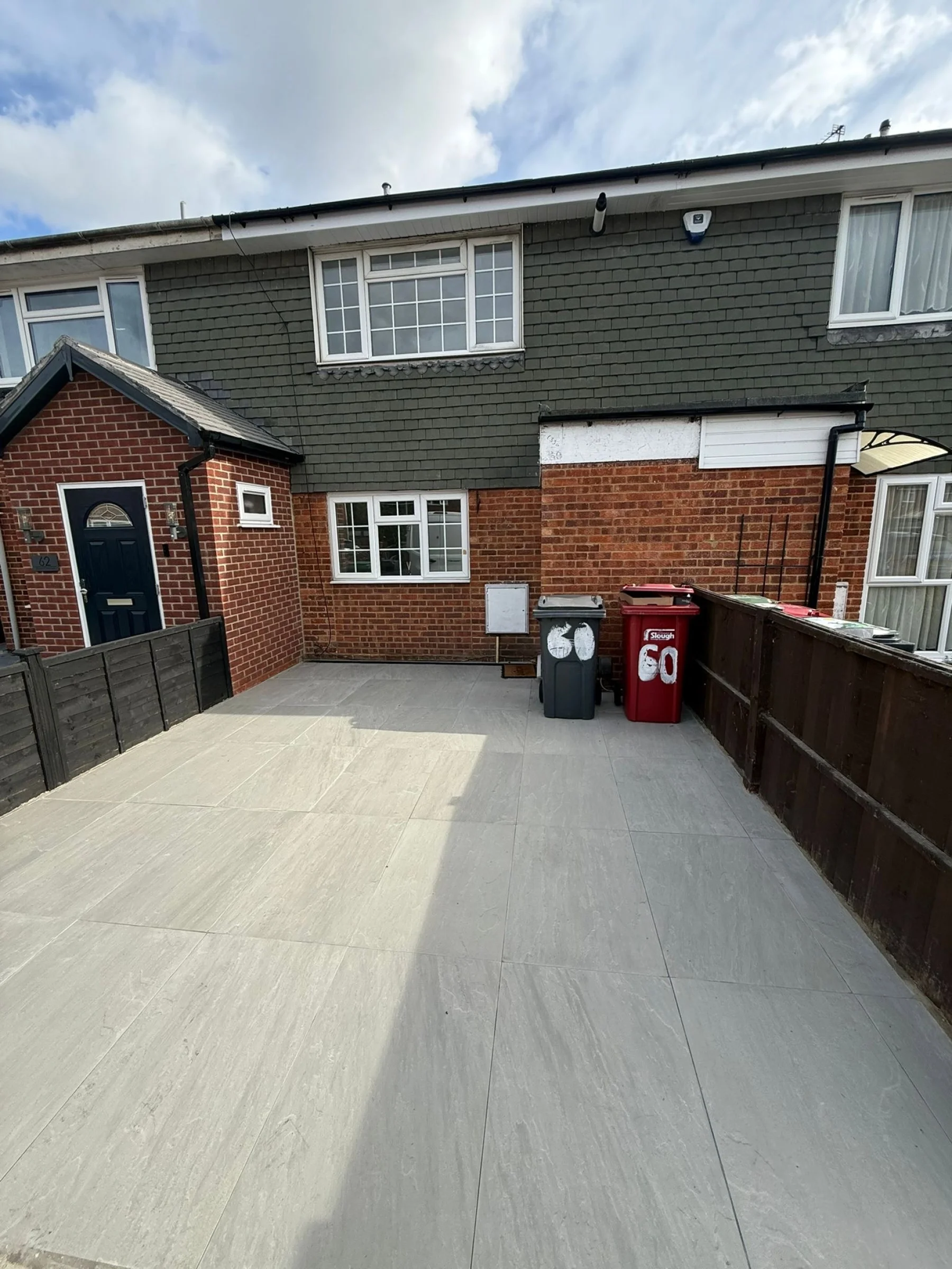 House Severn Crescent in Slough