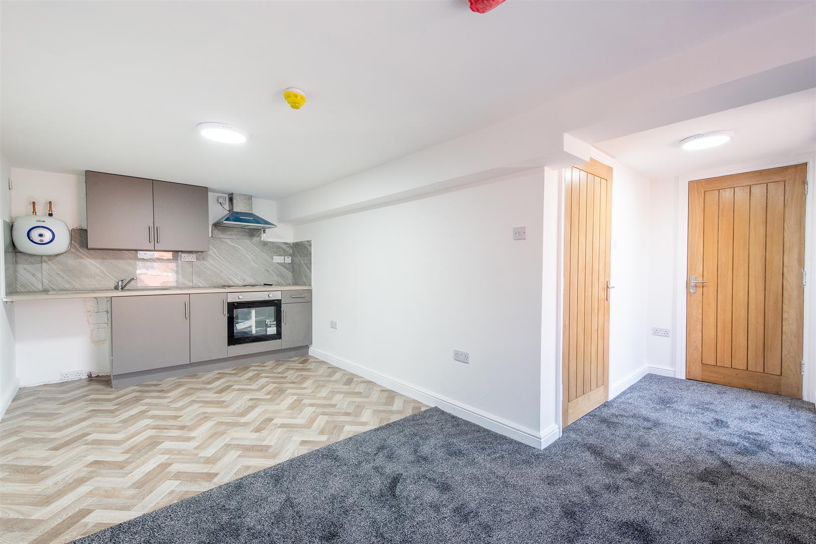 Flat Fleet Street in Preston