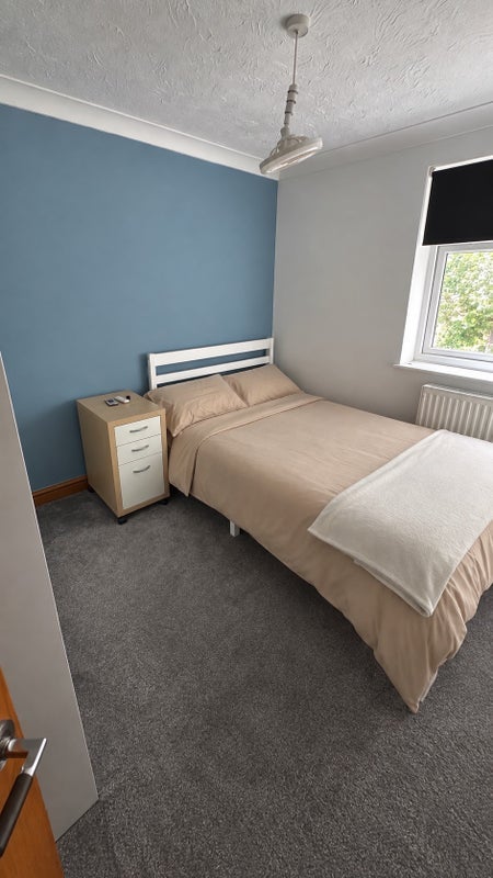Room Longford in Yate