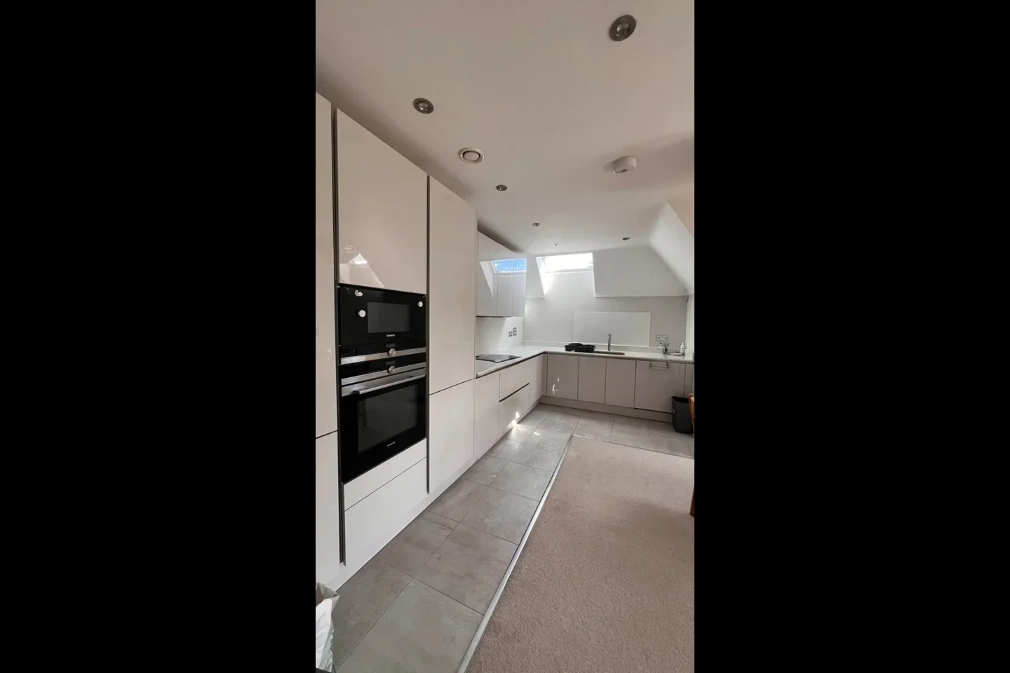 Flat High Tree Close in Greater London