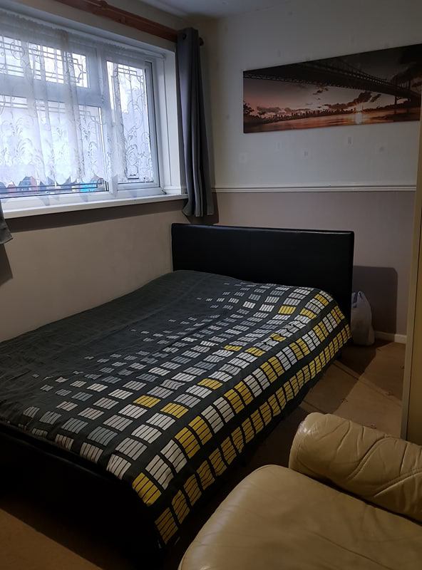 Room Civic Close in Birmingham