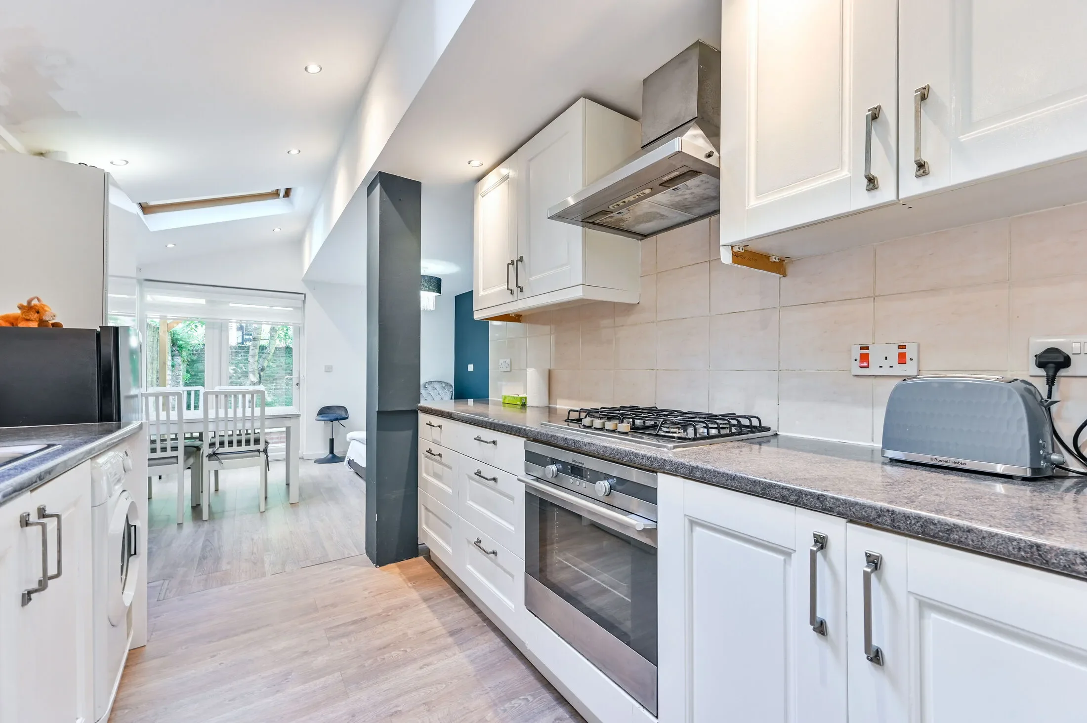 Flat Lawford's Wharf in Greater London