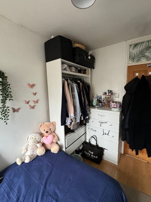 Room Morant Street in Greater London
