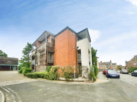 Flat Nunthorpe Road in York