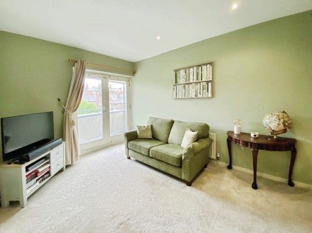 Flat Nunthorpe Road in York