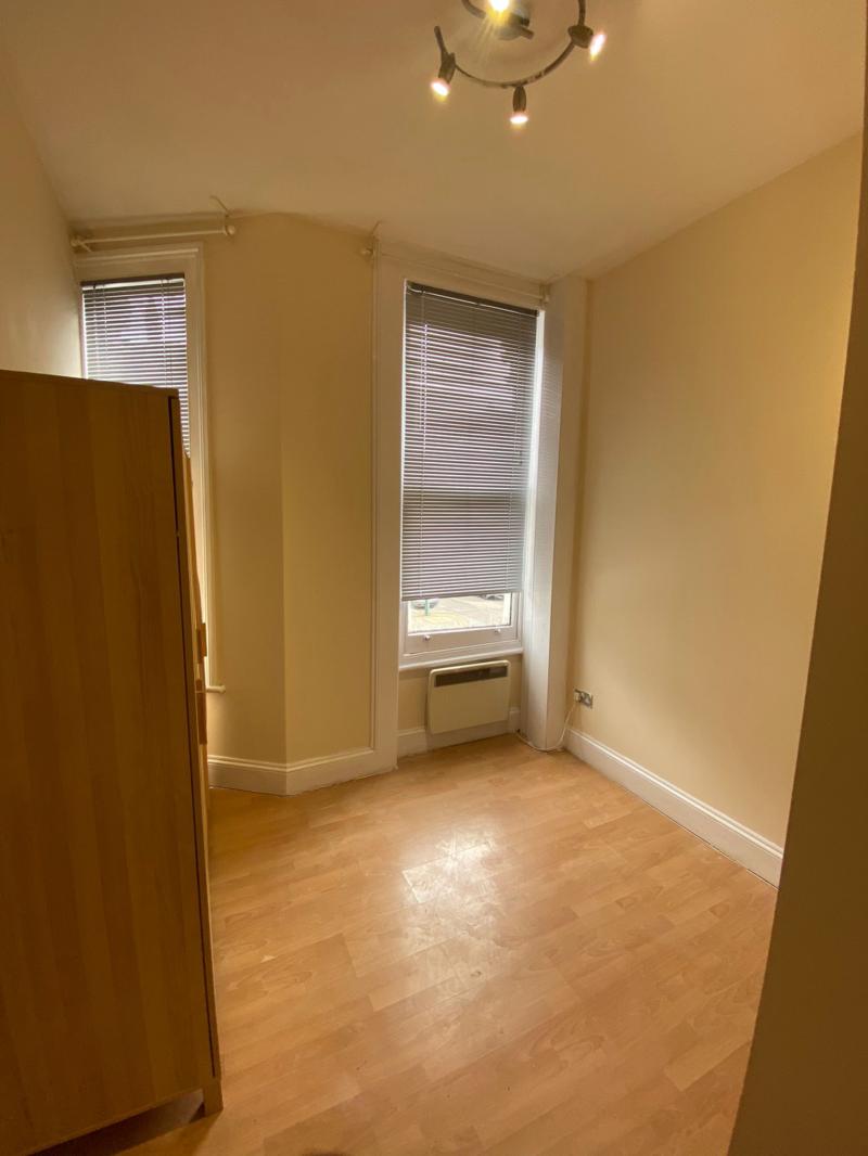 Flat Buckley Road in Greater London
