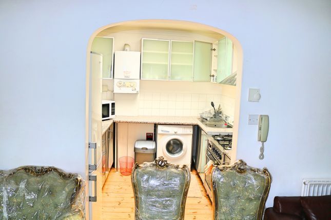 Flat Olympia Way in Greater London