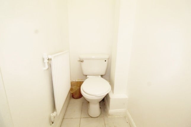 Flat Olympia Way in Greater London