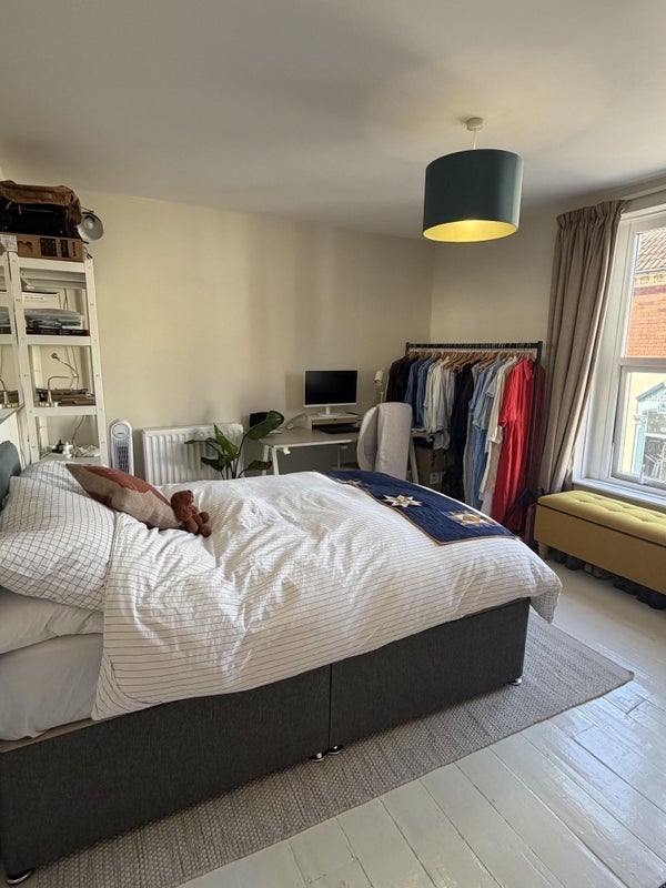 Room Albert Parade in Bristol