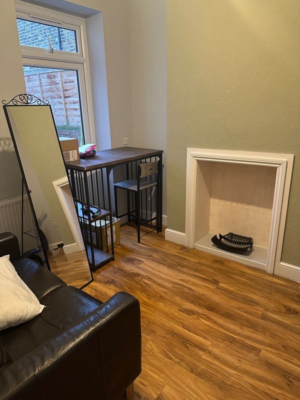 Room Harringay Road in Greater London