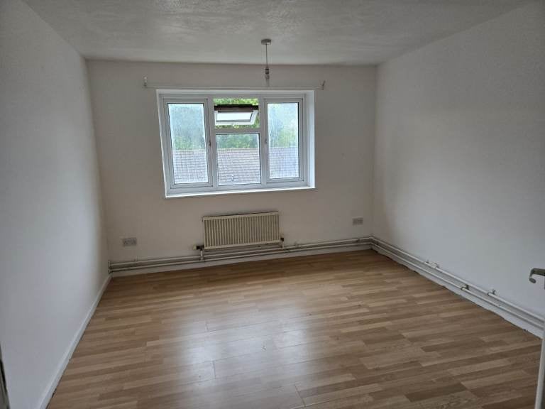 Flat Luther Close in Nottingham