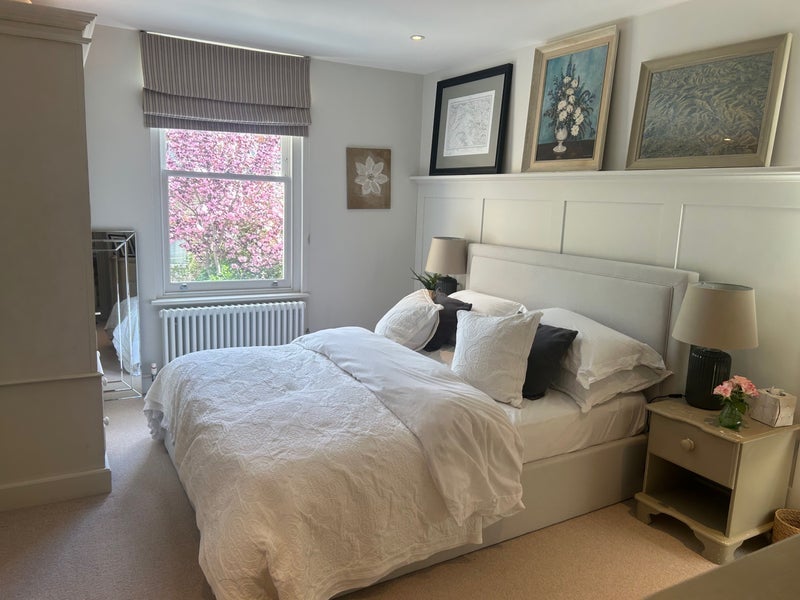 Room Swanage Road in Greater London