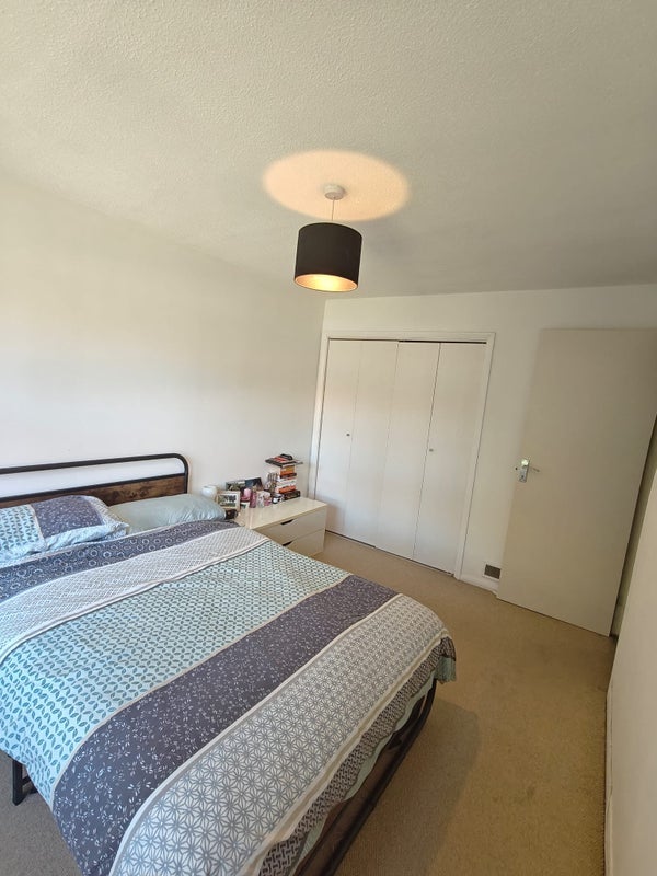 Room Wycherley Close in Greater London