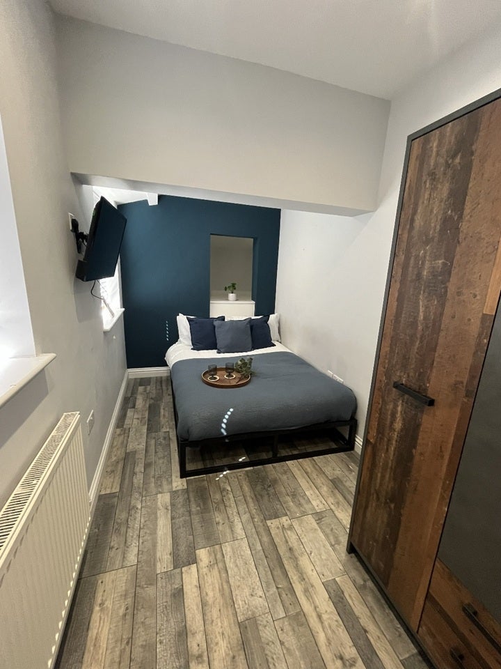 Room Dunster Street in Northampton