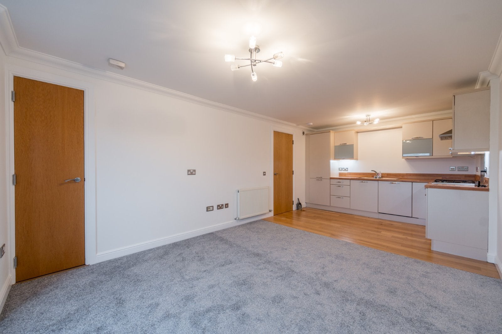 Flat Queen Margaret Drive in Glasgow