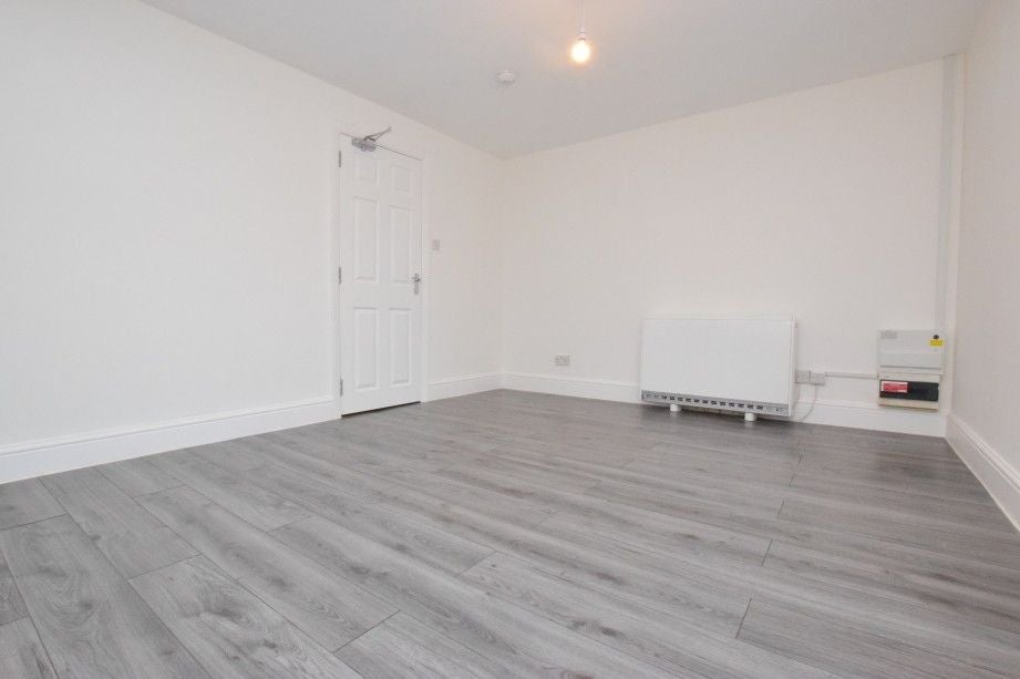 Flat Wilmot Street in Amber Valley