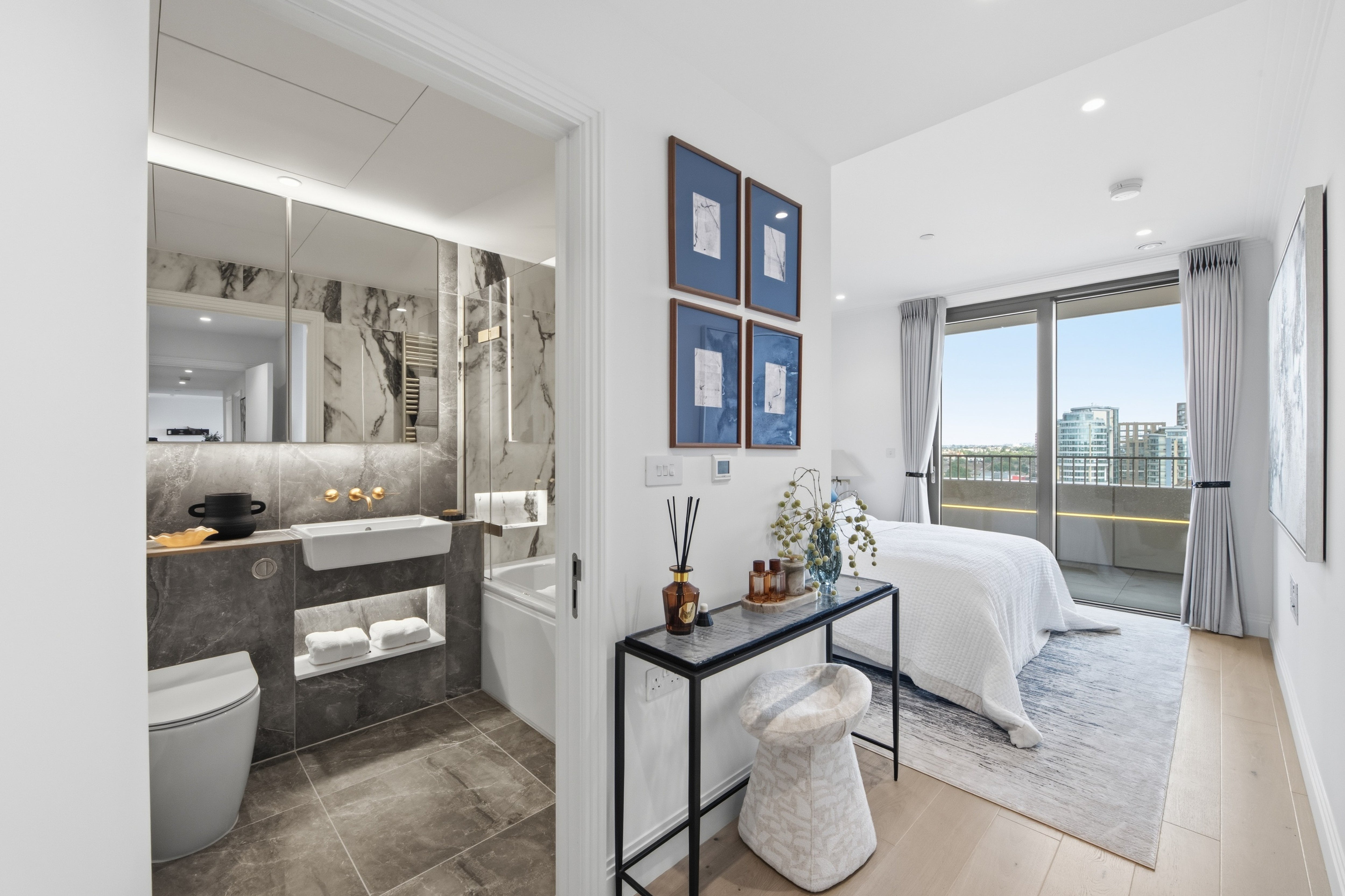Flat William Morris Way in Greater London