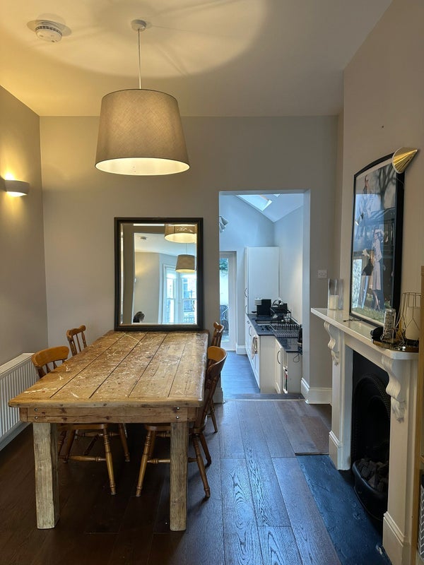 Room Lower Richmond Road in Greater London
