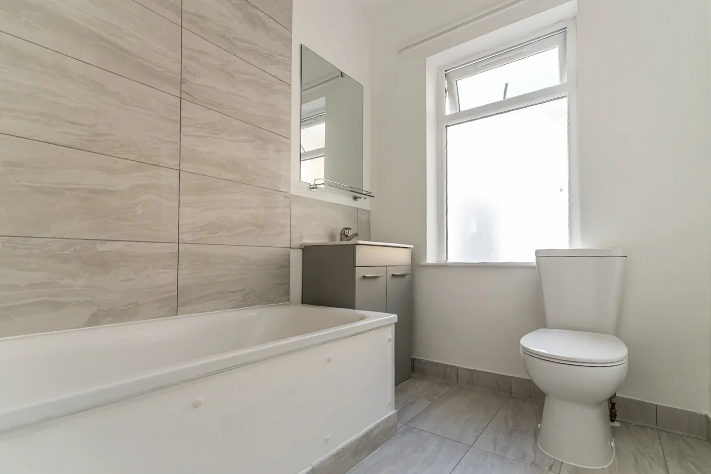 Room Granville Road in Watford