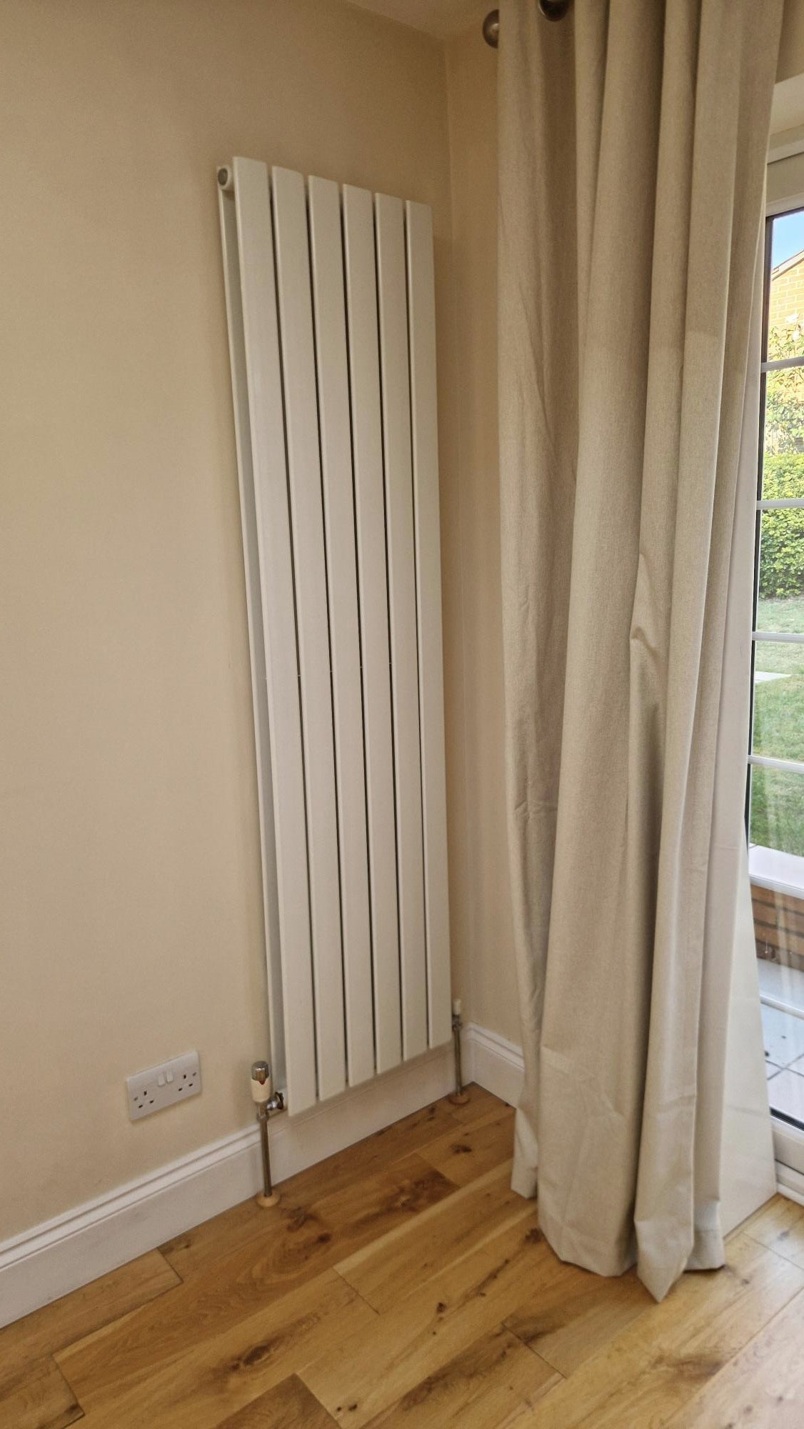 Flat Kirby Close in Greater London
