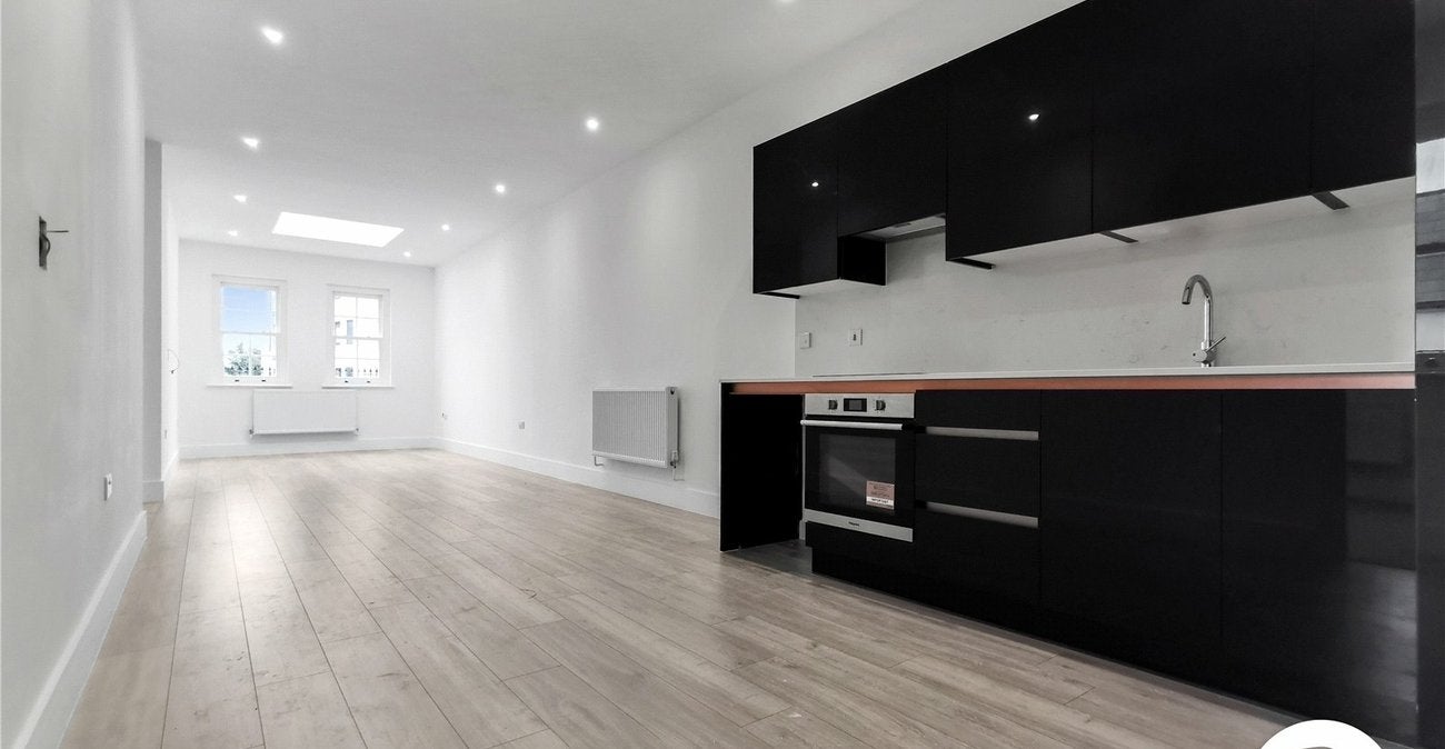 Flat Lowfield Street in Dartford