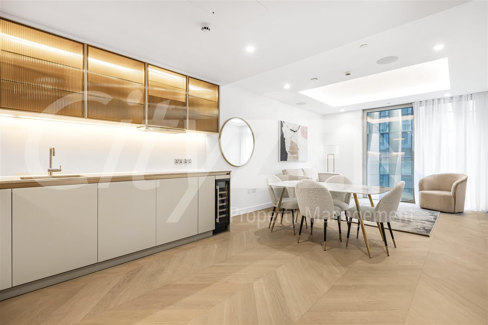 Flat St Clare Street in City of London