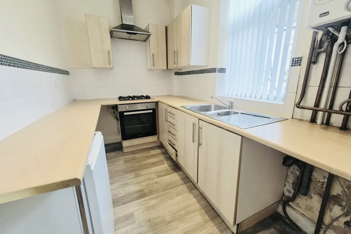 House Friendly Fold Road in Calderdale