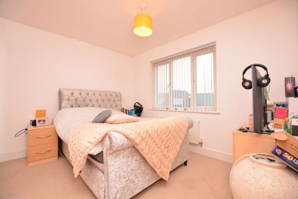 Flat Springs Close in Borough of Spelthorne