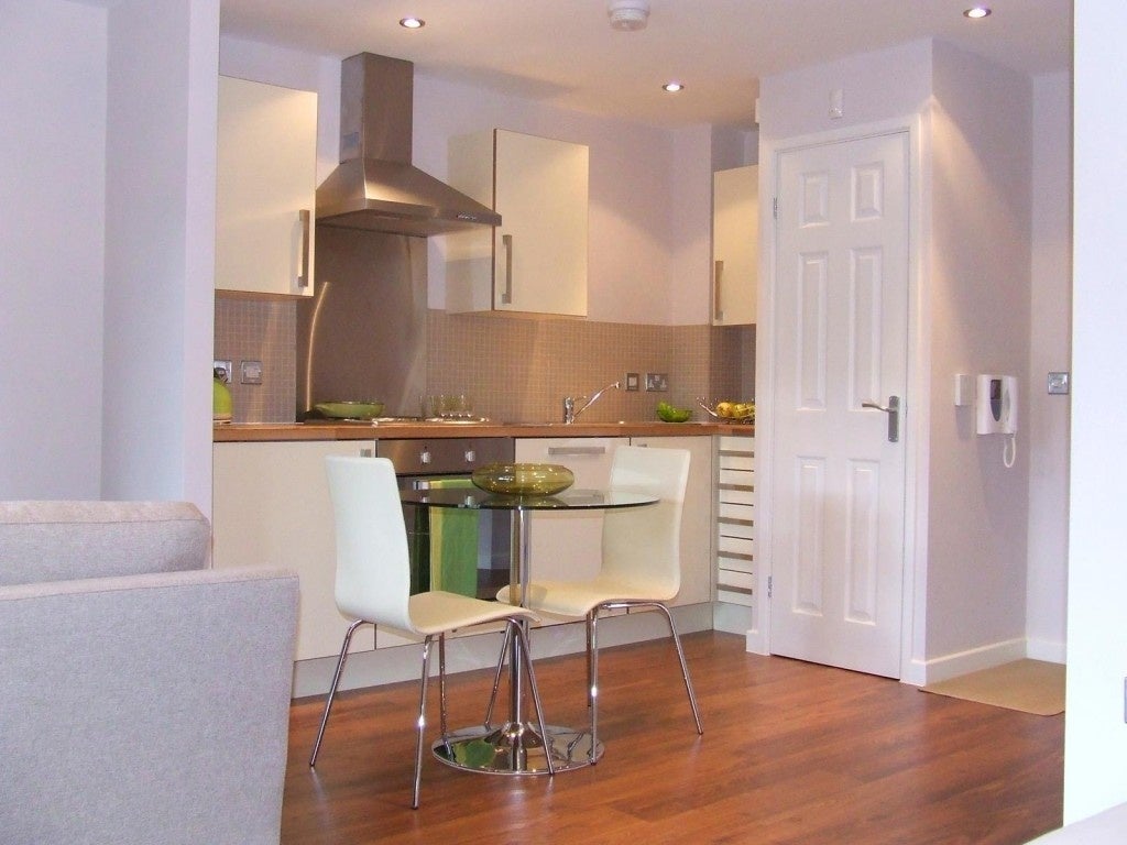 Flat Staveley Road in Sheffield