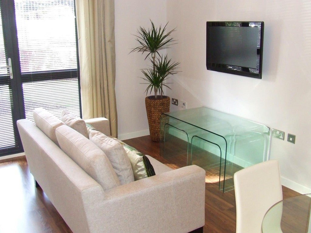 Flat Staveley Road in Sheffield