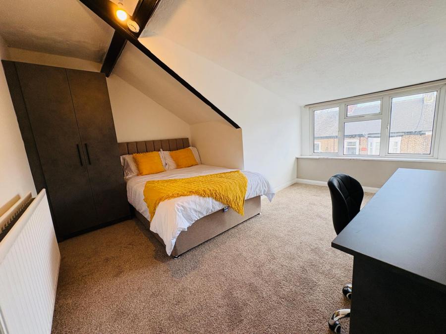 Room Elmwood Street in Sunderland