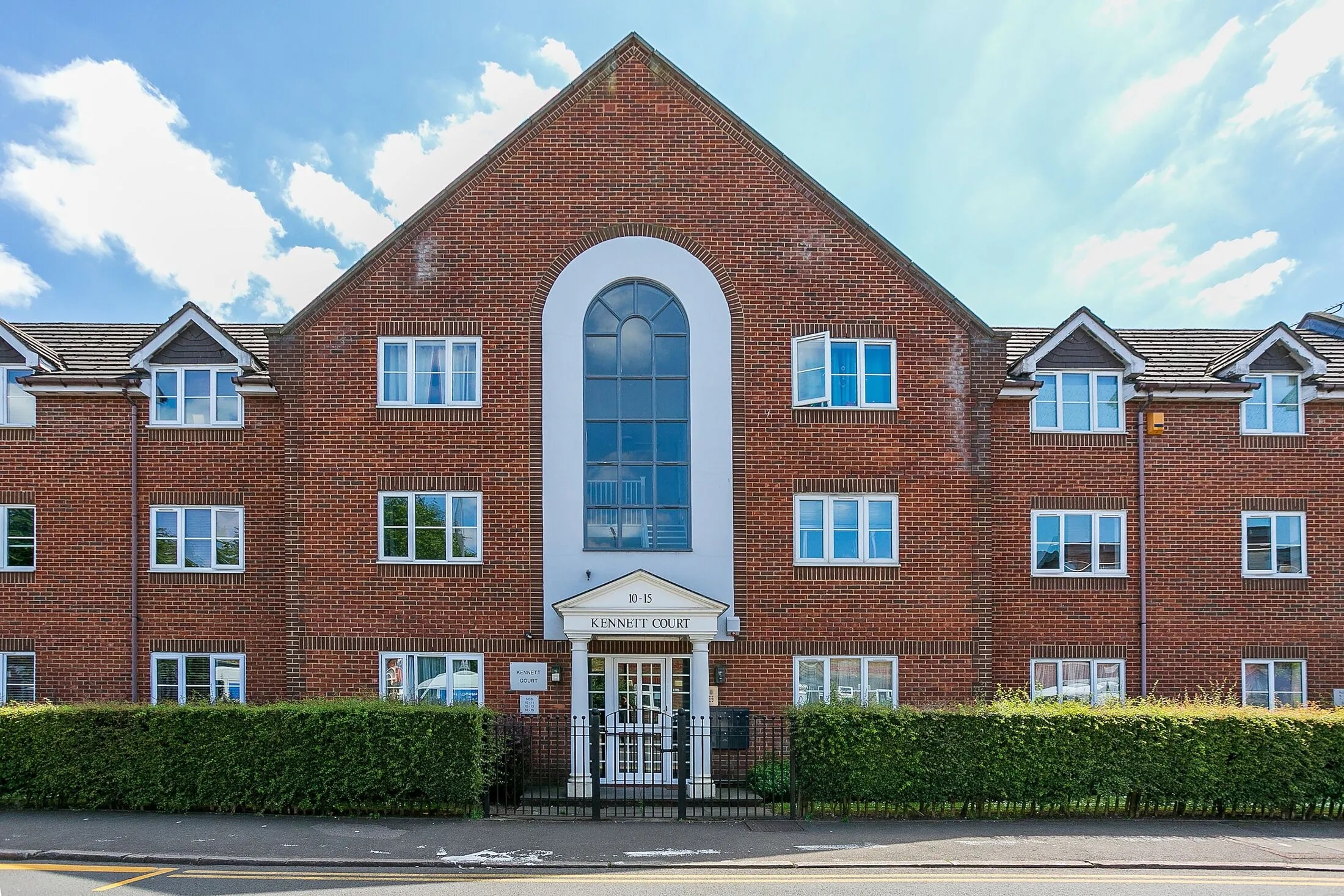 Flat Whippendell Road in Watford