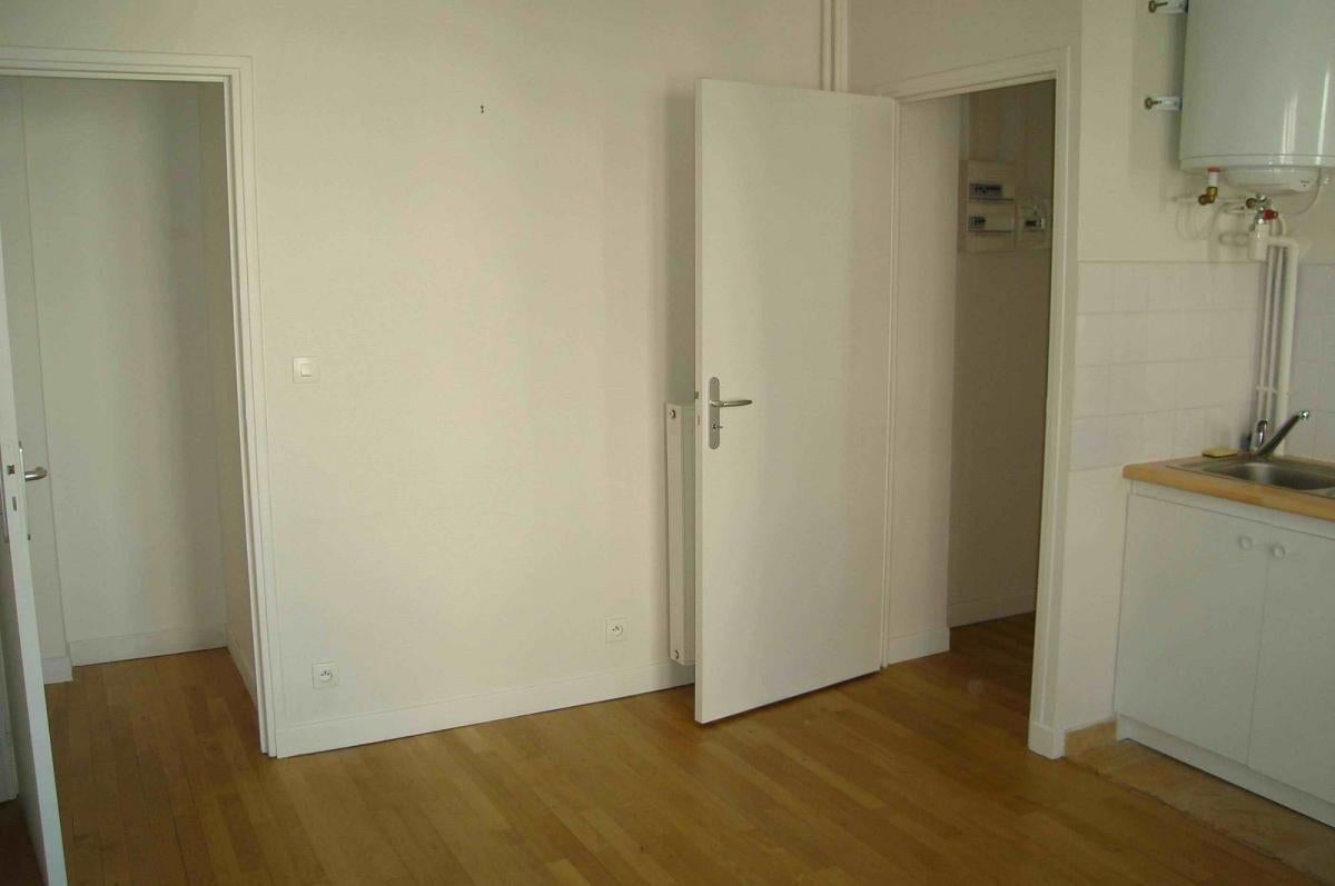 Flat Rue de Lourmel in Paris