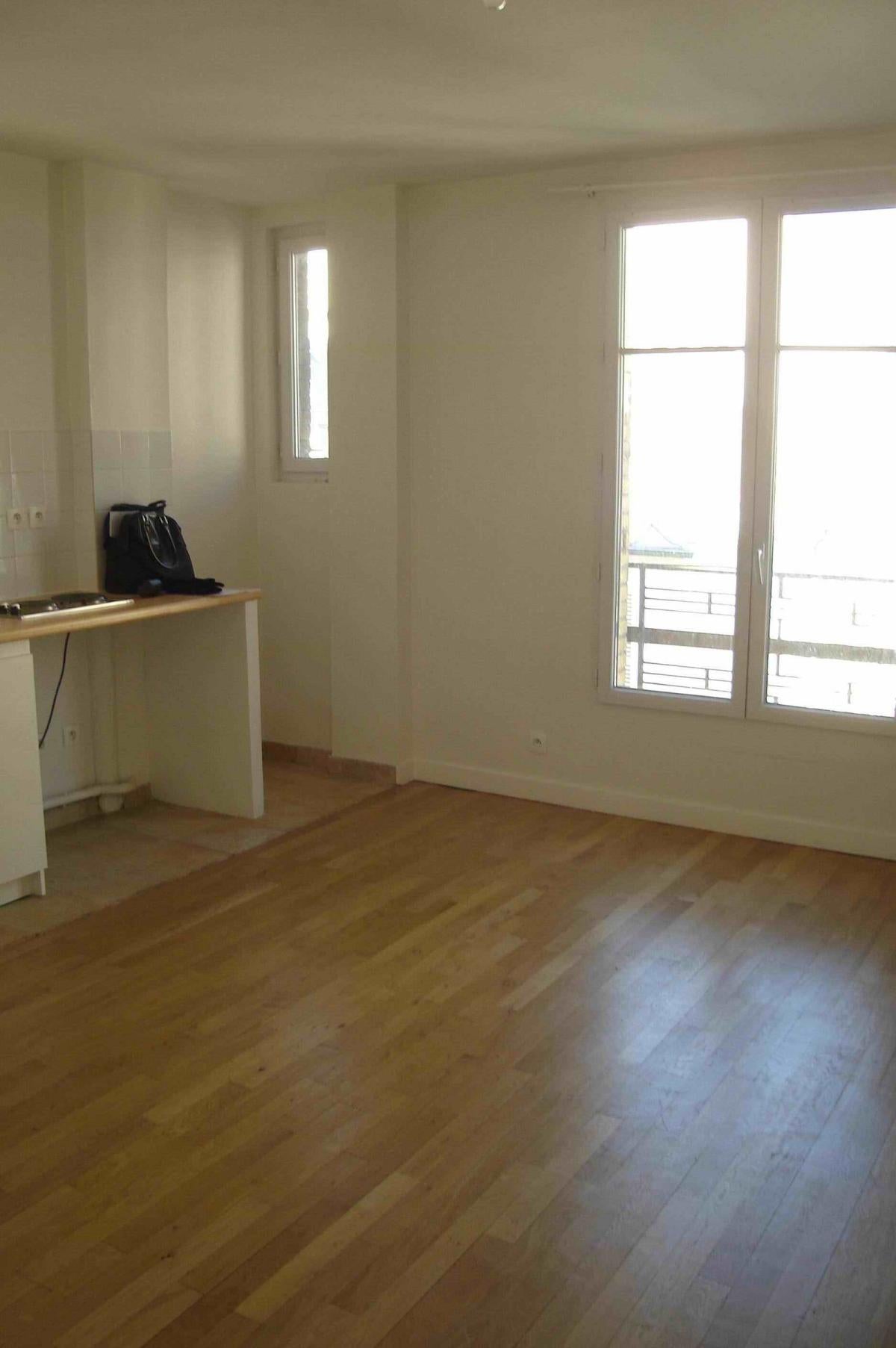 Flat Rue de Lourmel in Paris