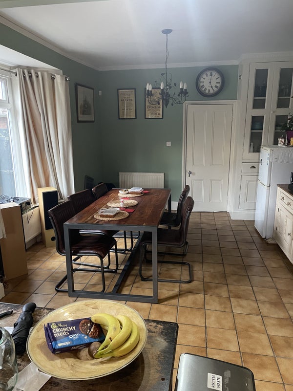 Room Yardley Road in Birmingham
