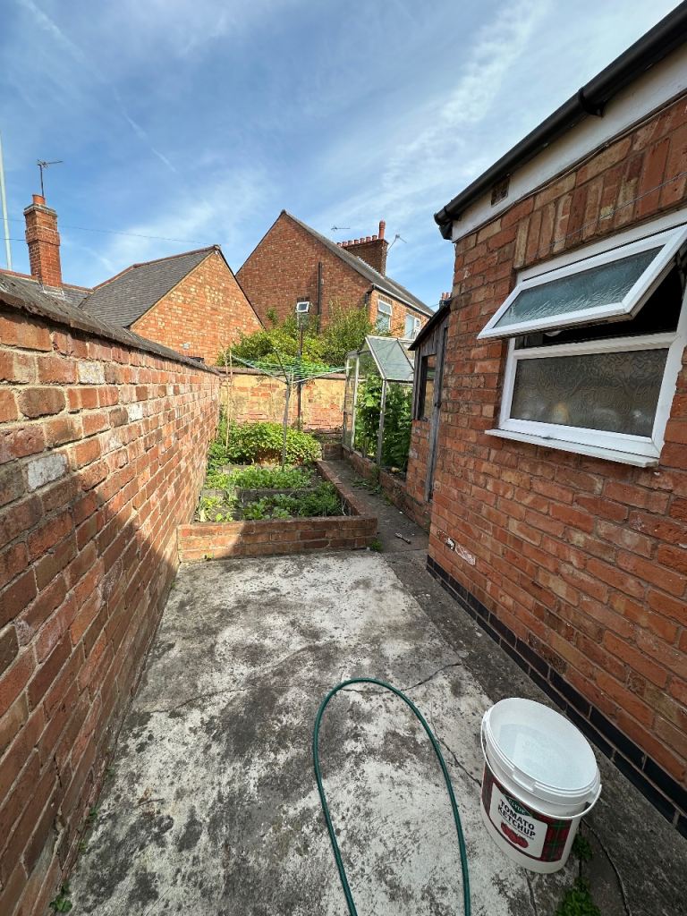 Flat Fennel Street in Charnwood