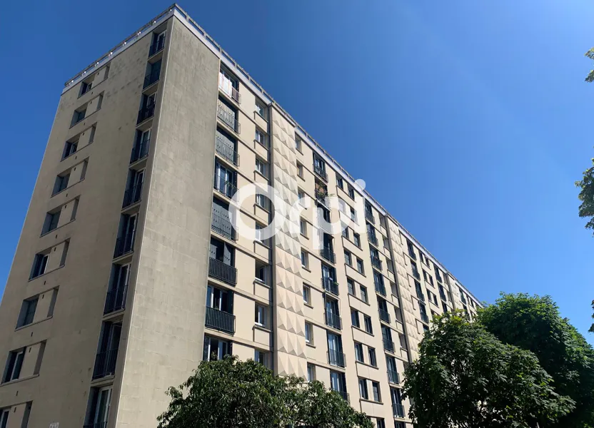 Flat Rue Paul Bert in Maisons-Alfort