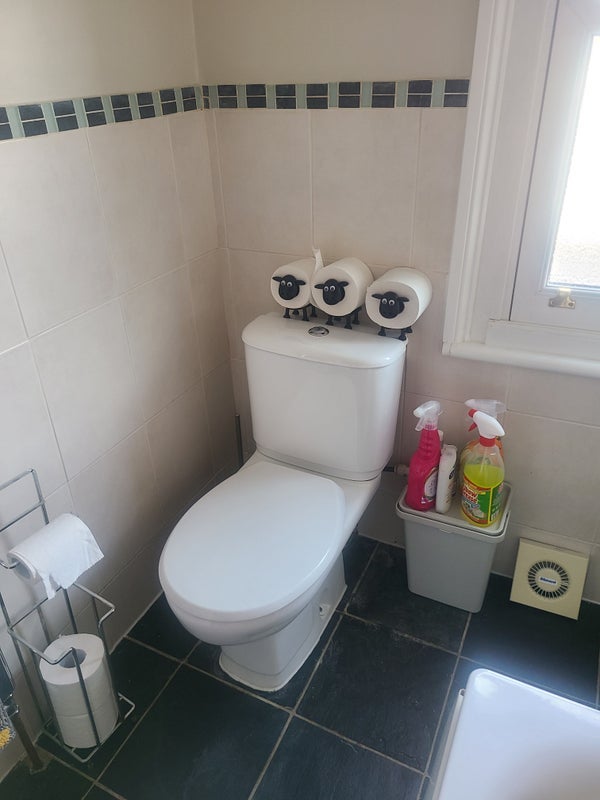 Room College Road in Greater London