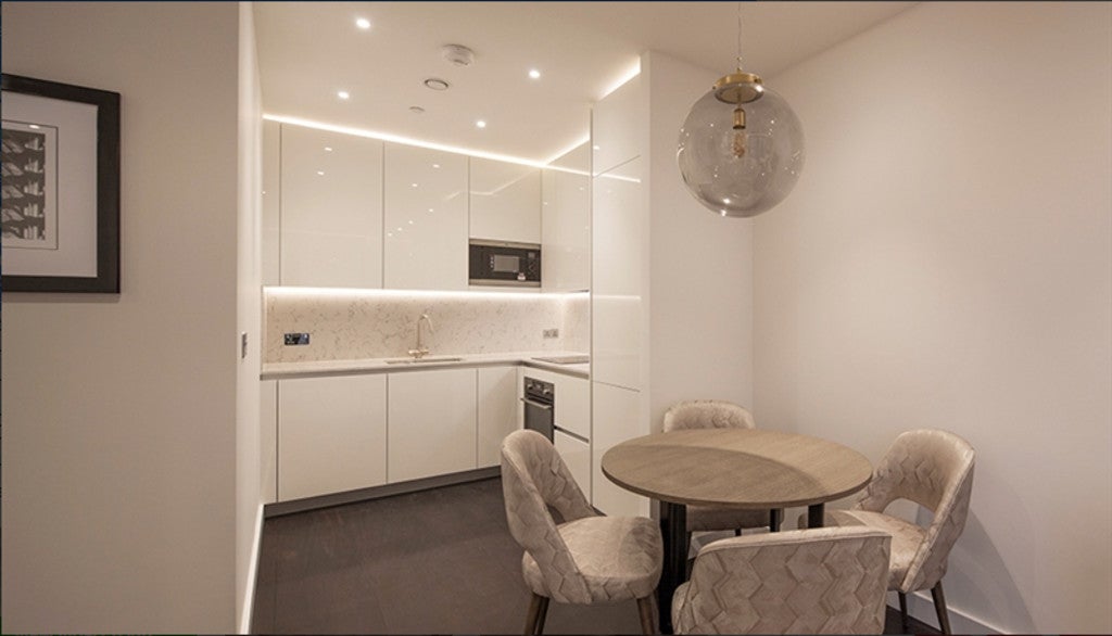 Flat Pascal Square in Greater London