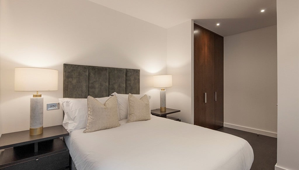 Flat Pascal Square in Greater London