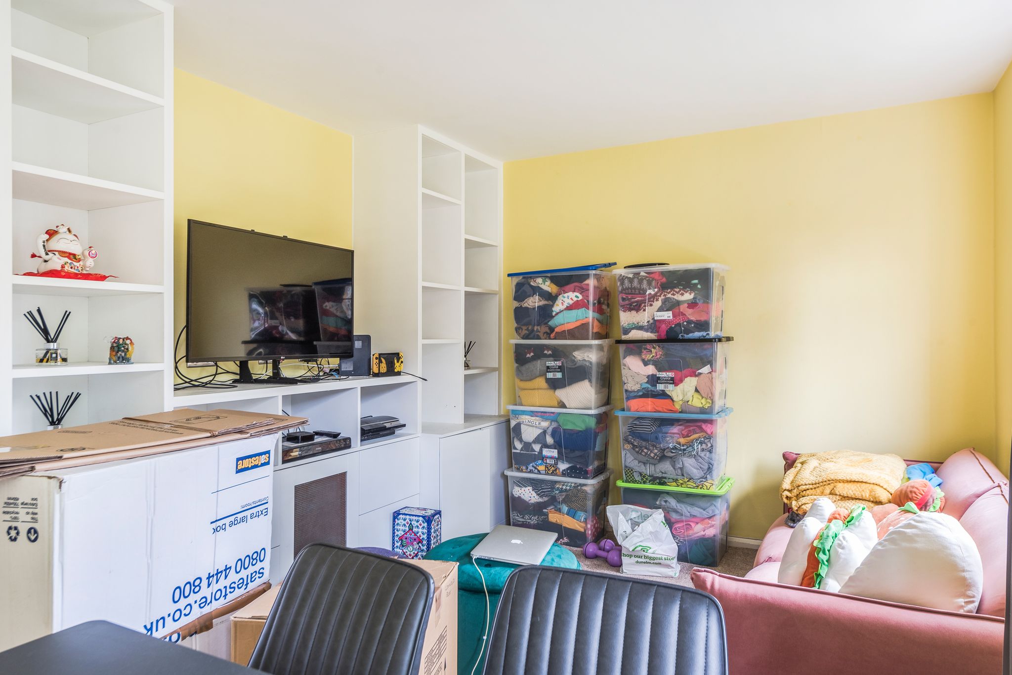 Flat Beaconsfield Close in Greater London