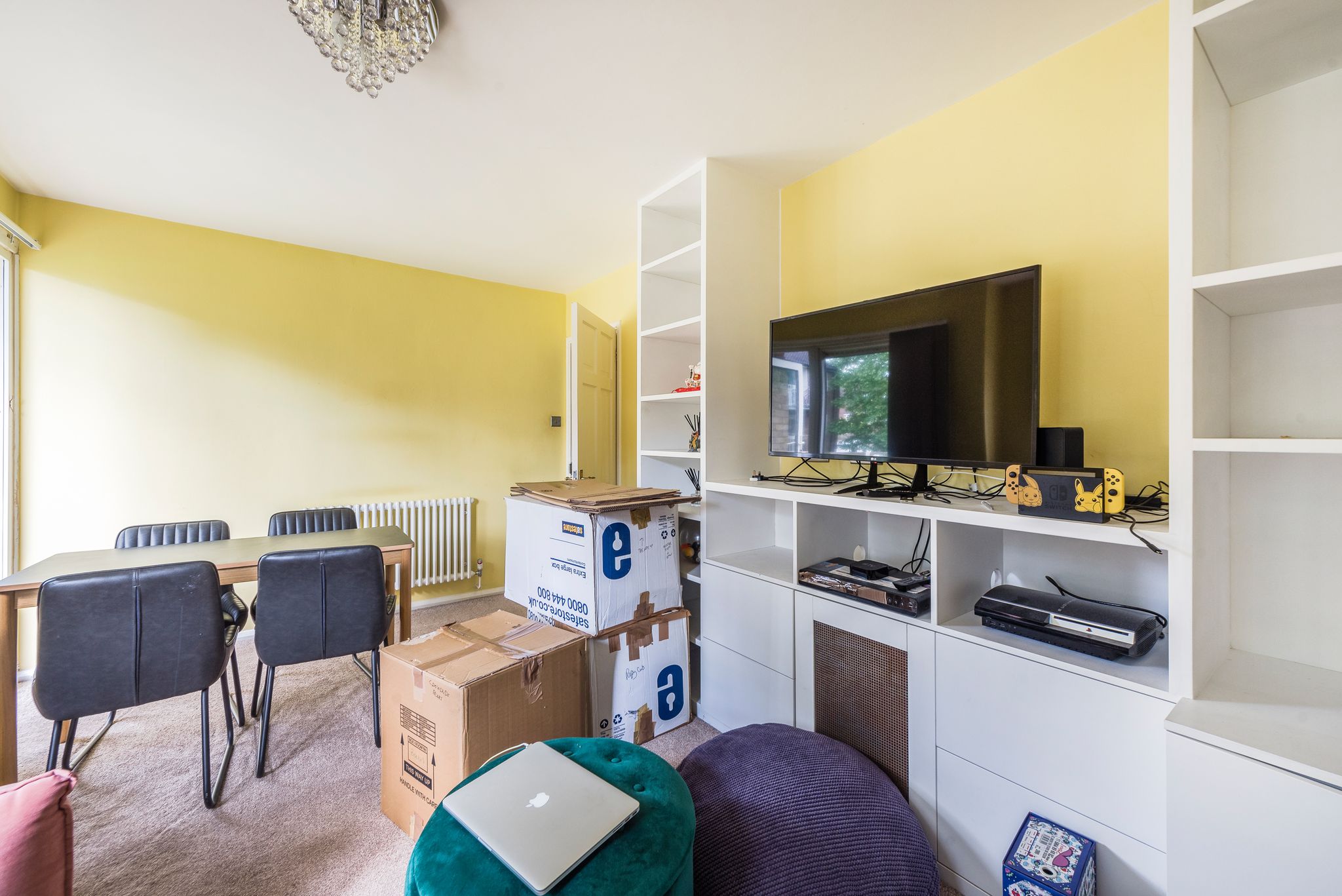 Flat Beaconsfield Close in Greater London