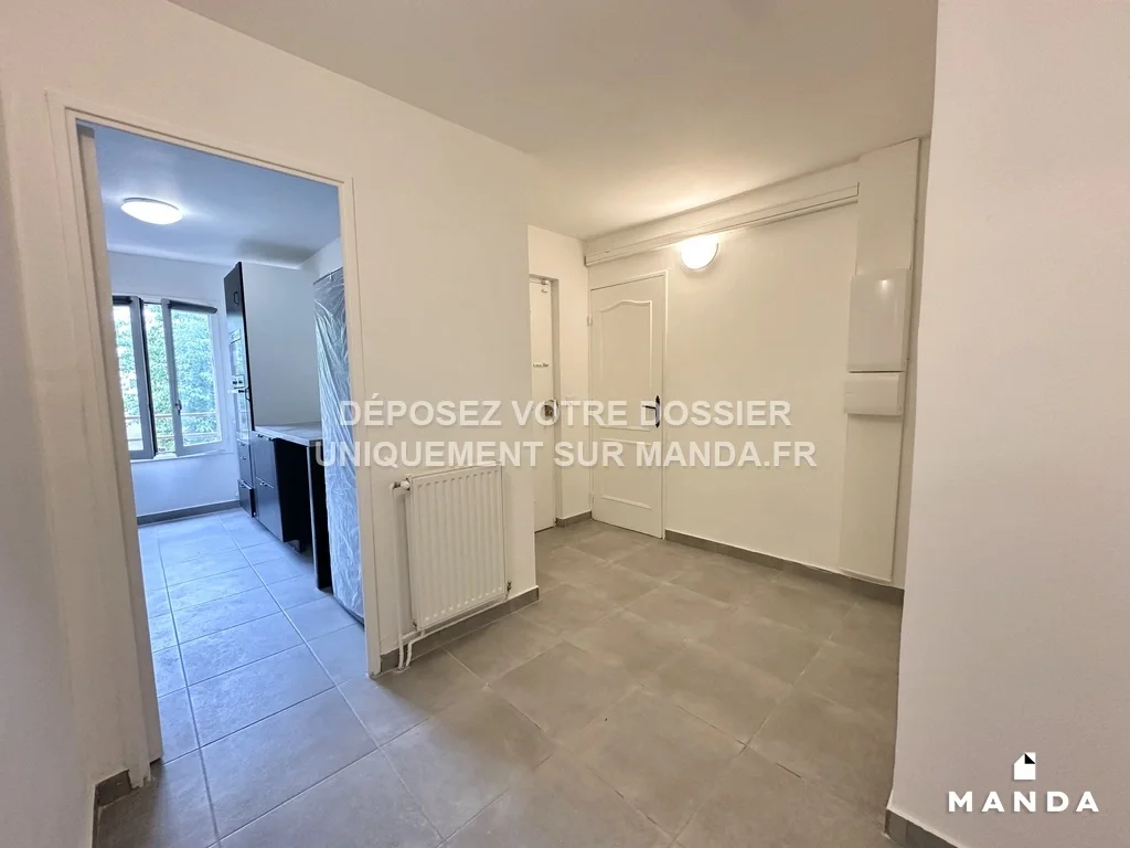 Chambre Allée des Marronniers à Mantes-la-Jolie