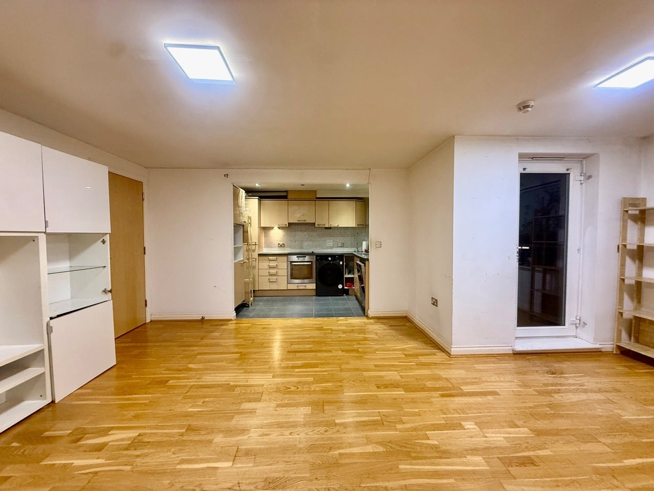 Flat Primrose Place in Greater London